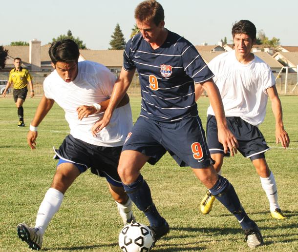 Mens+soccer+earns+first+win+against+Yuba+City