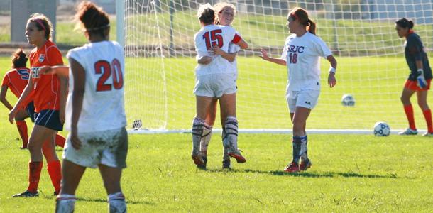 Women's soccer falls to Big 8 rival Santa Rosa 4-0