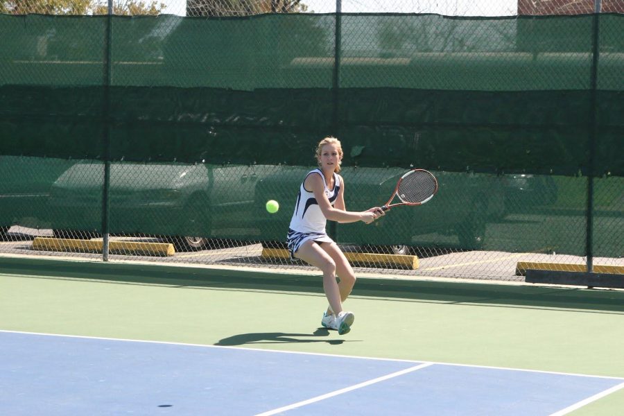 Injury-riddled CRC womens tennis team loses to Fresno City