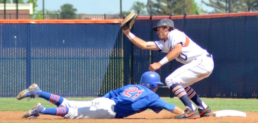 Hawks avoid the ninth inning upset against Beavers