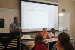 ASCRC Adviser Winnie LaNier leading a Student Senate meeting with President Katelynn Rodriguez and Commissioner Malcom Nash.