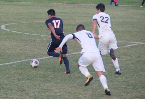 Sophomore midfielder and forward Enzo Leon pushes to create a drive in the Hawks tie game against Folsom Lake on Nov. 10.