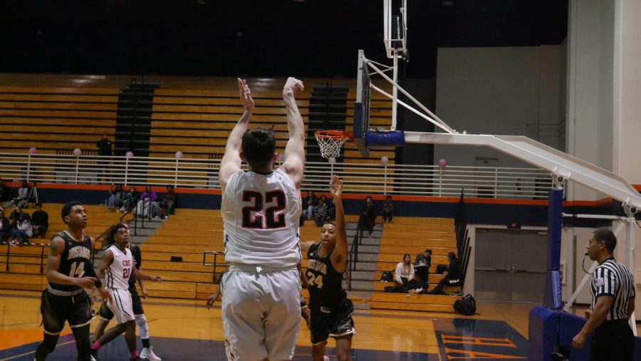 Gor Mikayelyan shooting a three in a 57-45 loss to Delta College 