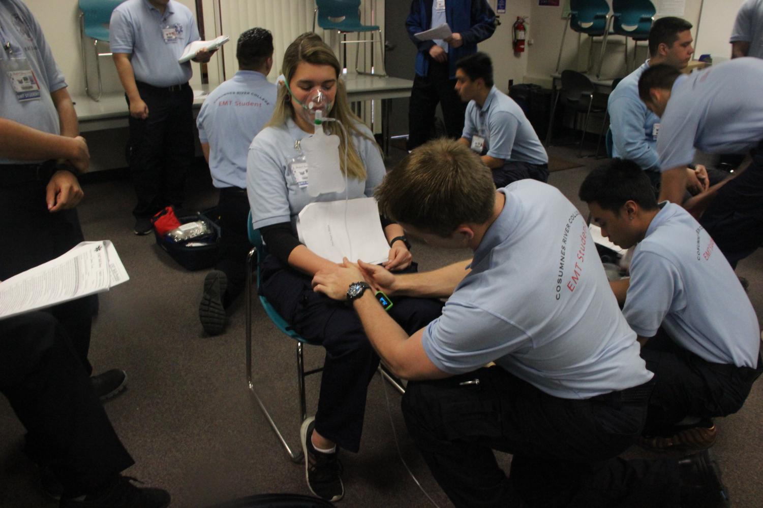 Students take on 7.5 unit class