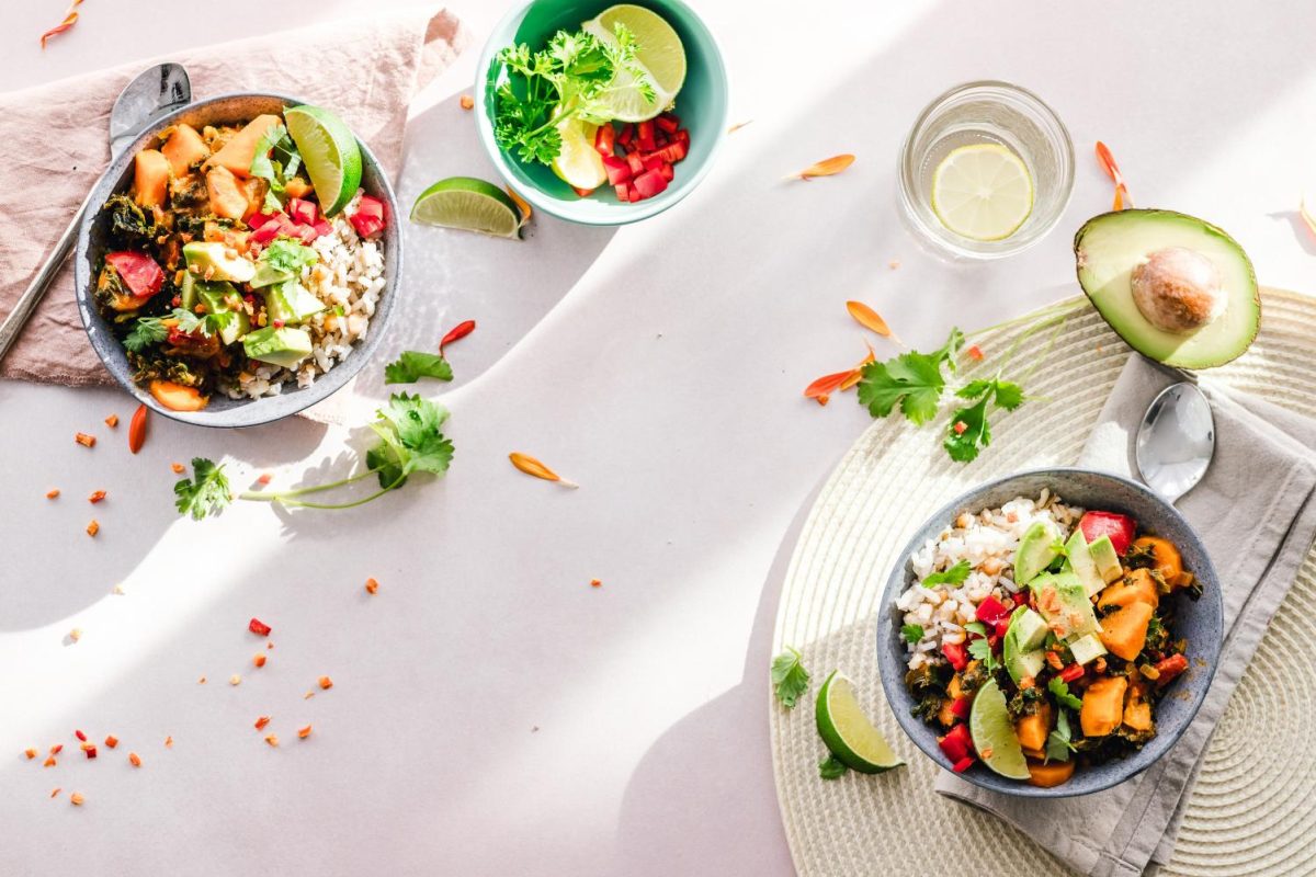 Despite what some people may think, being vegan or vetarian doesn't have to be so costly. These types of diets can be cost-efficient, as they are based around whole grains, among other things.