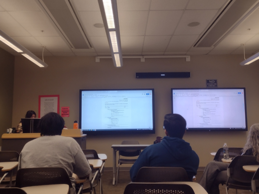 The+Puente+Club+meets+biweekly+and+every+other+Thursday+of+the+month+in+the+Winn+Center+in+WINN+103.+The+club+discusses+about+upcoming+events%2C+club+activities+and+club+goals+at+their+meeting.