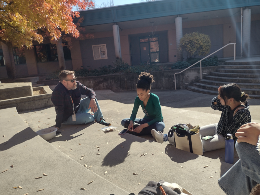 The Dean of Arts, Media and Entertainment Brian Rickel held a sit-down event called Lunchbox with the Dean at the AME quad on Nov. 16. Rickel has conversations with students about their college experiences.