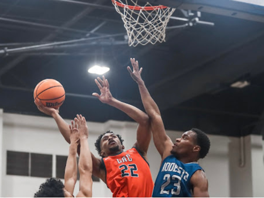 The CRC men's basketball team beats Modesto Junior College Pirates for their sixth win in a row on Tuesday. Sophomore wing LaDarious Stanfield goes up for a layup against MJC defense.