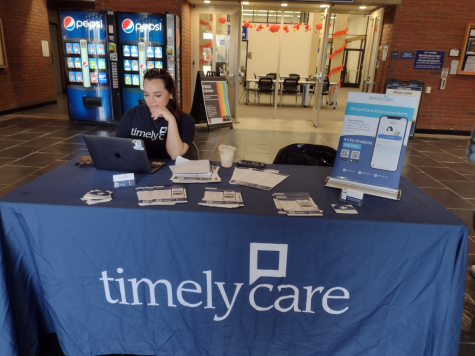 A free coffee get-together event was held in the library lobby on campus on Jan. 31 where students learn about TimelyCare, which is a virtual health platform that provides free medical and mental health services. Client Success Manager with TimelyCare Jenna Galezniak provides more information about TimelyCare to students.