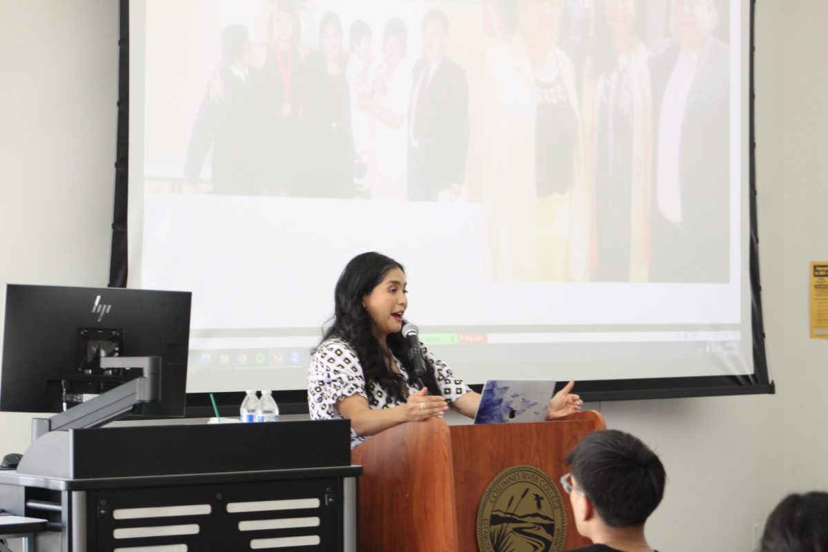 Author and immigration advocate Julissa Arce spoke at the Latinx History Month keynote event in the Winn Center on Sept. 19. Arce spoke about immigration, her personal struggles from adapting to American customs and her success.