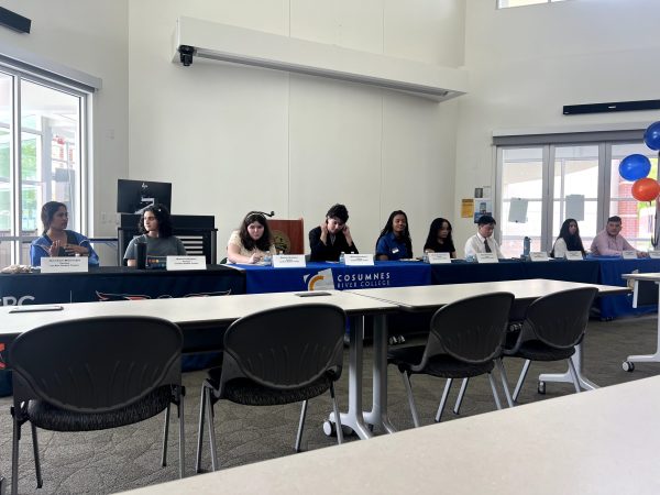 Student Trustee candidate Anuhya Banerjee (left) speaks at the Cosumnes River College Candidate Forum on April 17 in the WINN Center. The CRC student elections begin on Tuesday and Wednesday from 8 a.m. to 11:30 p.m.