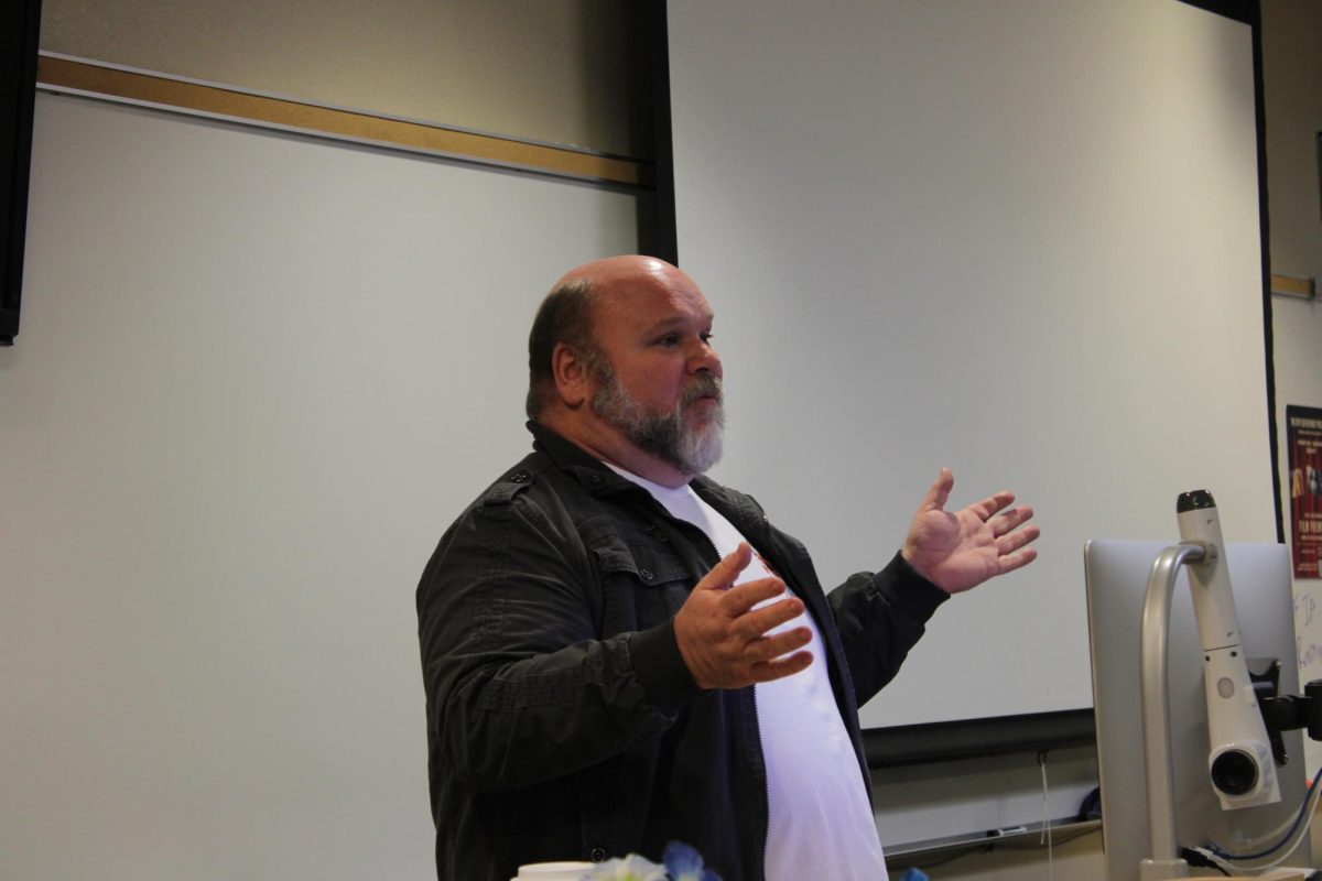 New radio, television and film professor, Justin Rettke, presenting information on the changes in movie trailer production in his Digital Non-Linear Video Editing class located in the LRC-108 on Dec. 10. Rettke joined the RTVF department after previously working at the University of Southern California and American River College.